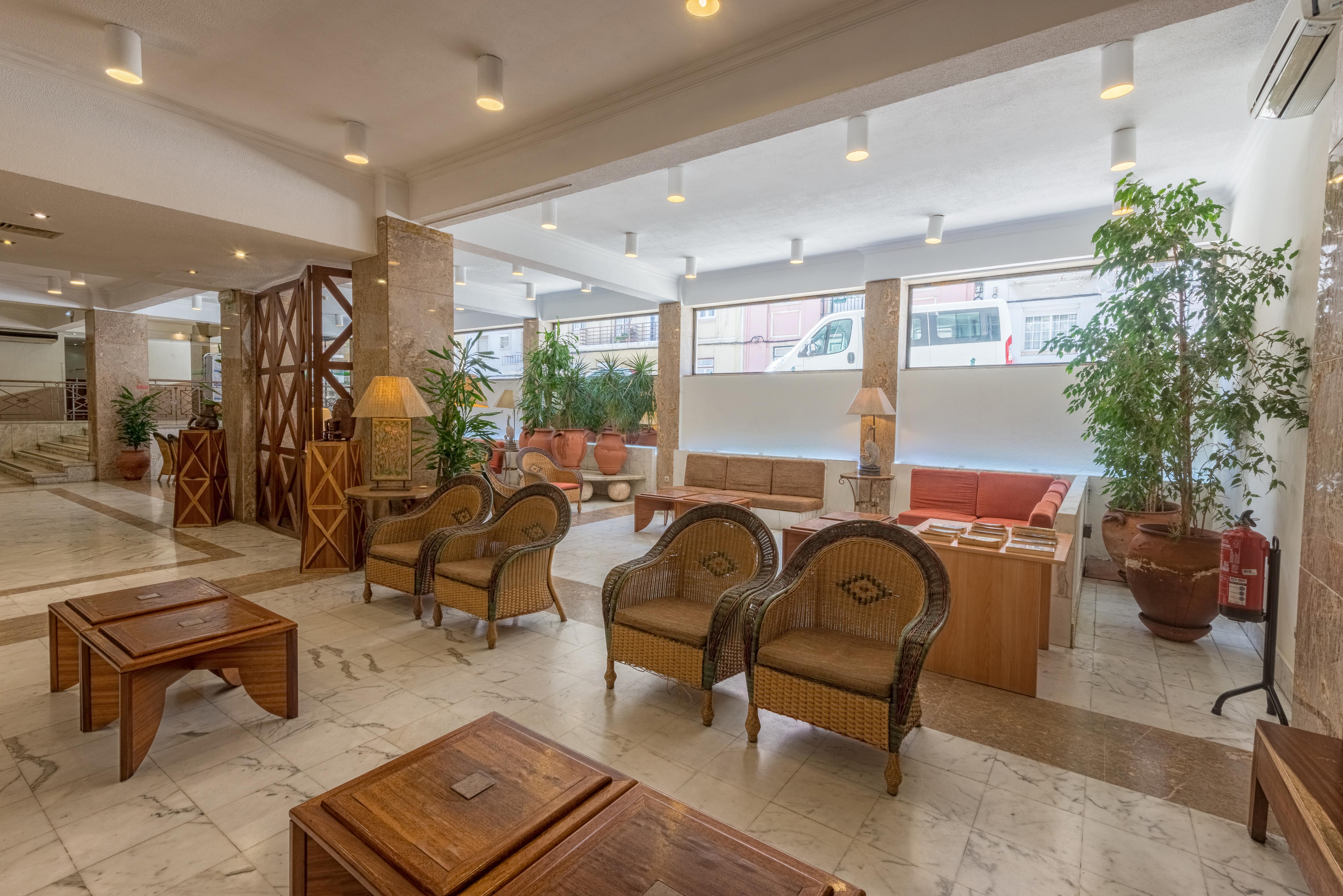 Holiday Inn Express & Suites Lisbon - Principe Real By Ihg Exterior foto