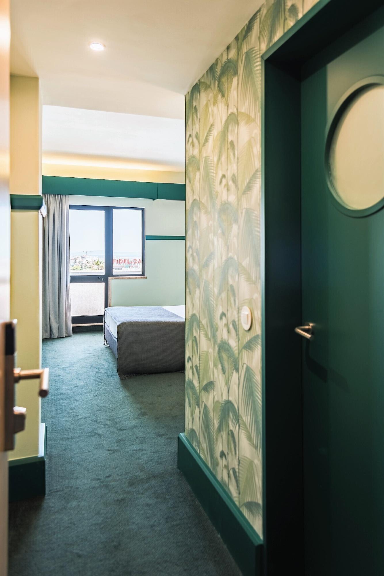 Holiday Inn Express & Suites Lisbon - Principe Real By Ihg Exterior foto