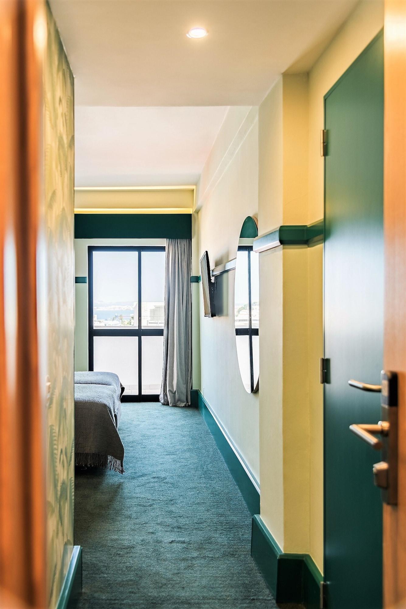 Holiday Inn Express & Suites Lisbon - Principe Real By Ihg Exterior foto