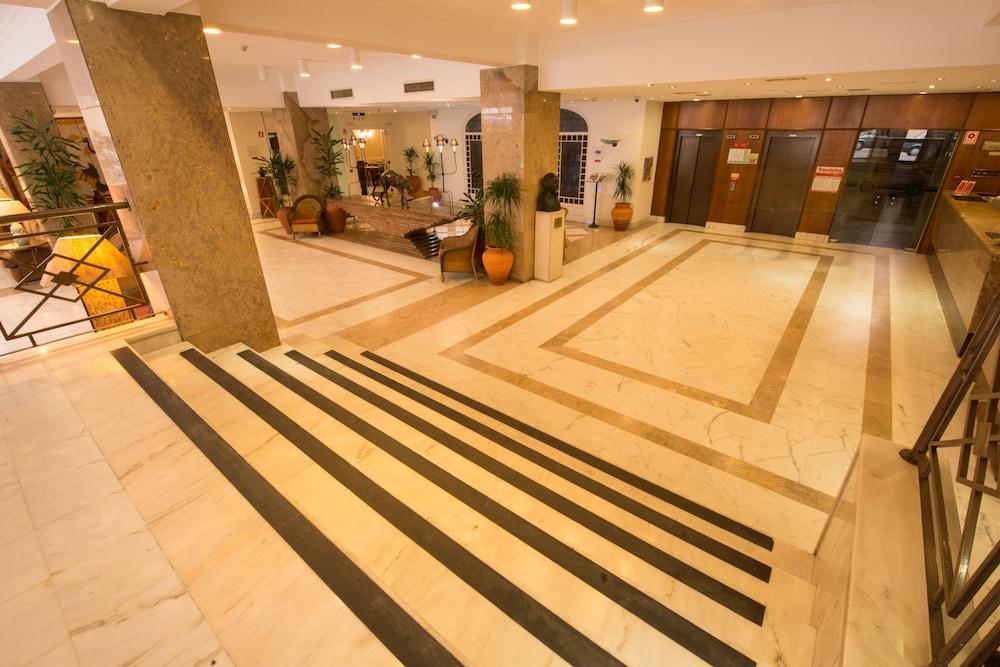 Holiday Inn Express & Suites Lisbon - Principe Real By Ihg Exterior foto
