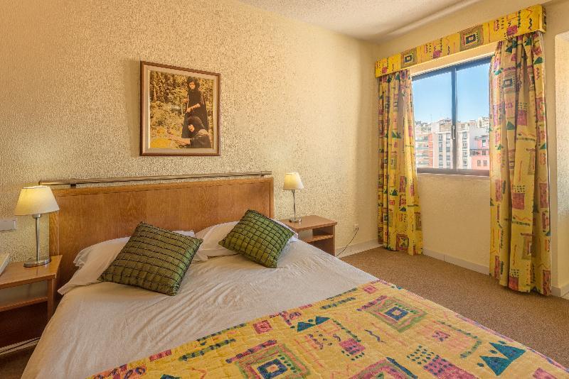 Holiday Inn Express & Suites Lisbon - Principe Real By Ihg Exterior foto